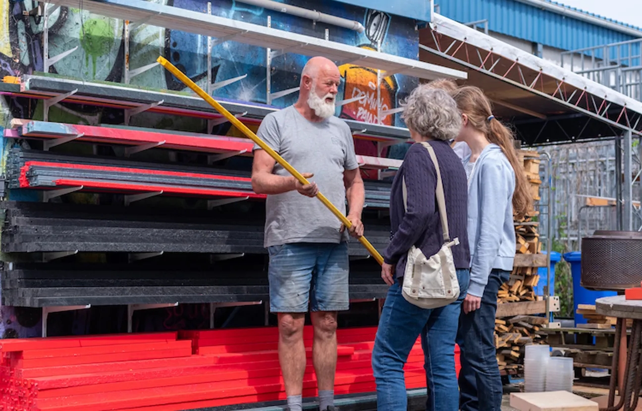 Mensen bij het bedrijf Plastiek